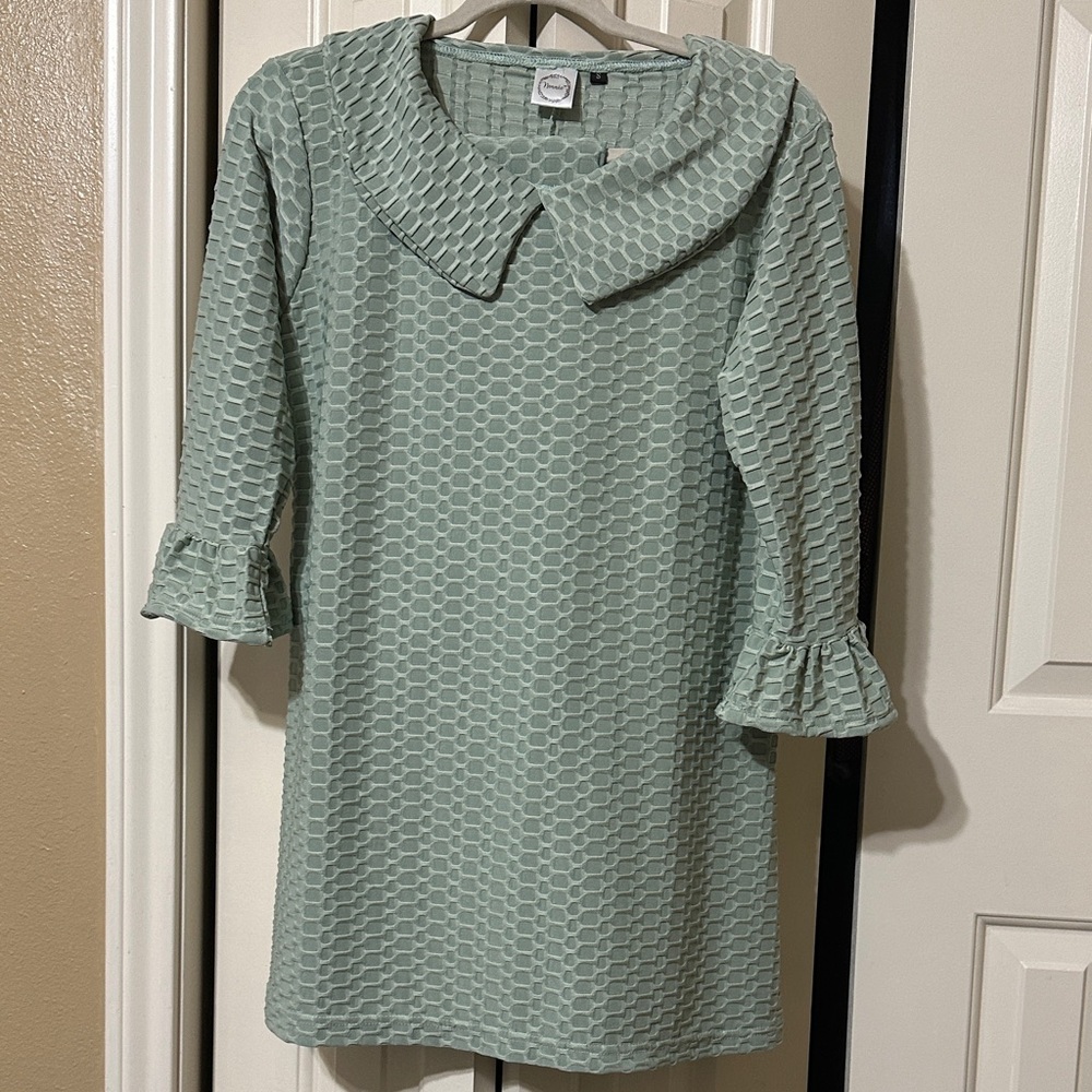 Elegant Green Textured Dress